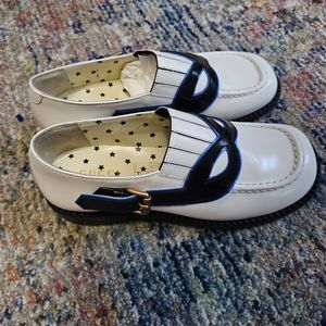 Gucci girls dress shoes